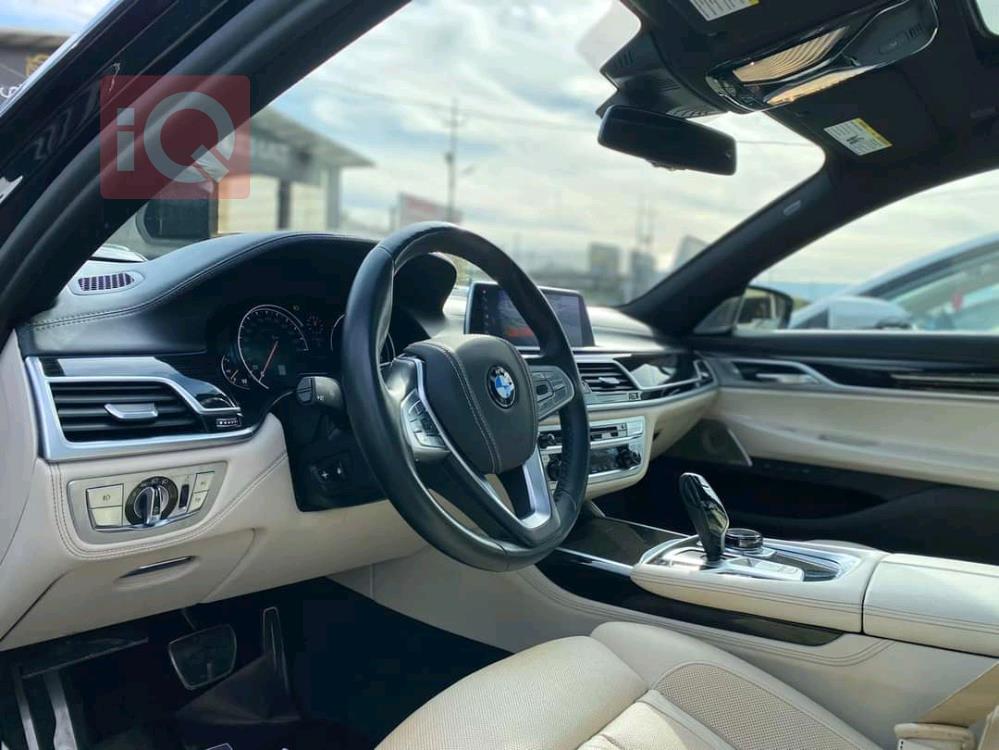 بي ام دبليو الفئة 7